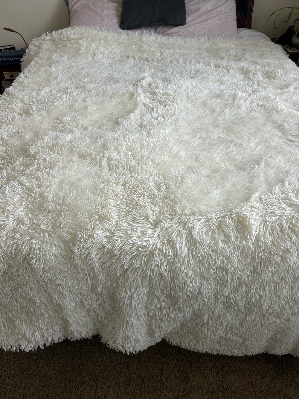 Luxury Cream Shaggy Faux Fur Duvet by Bedsure
